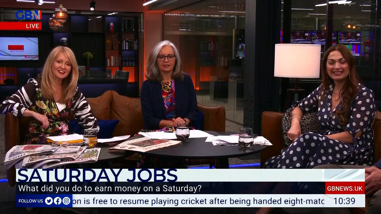 07.03 - 10.00.00 - Saturday Live. Opinion, news and a bit of fun on S....ts_snapshot_39.58.564