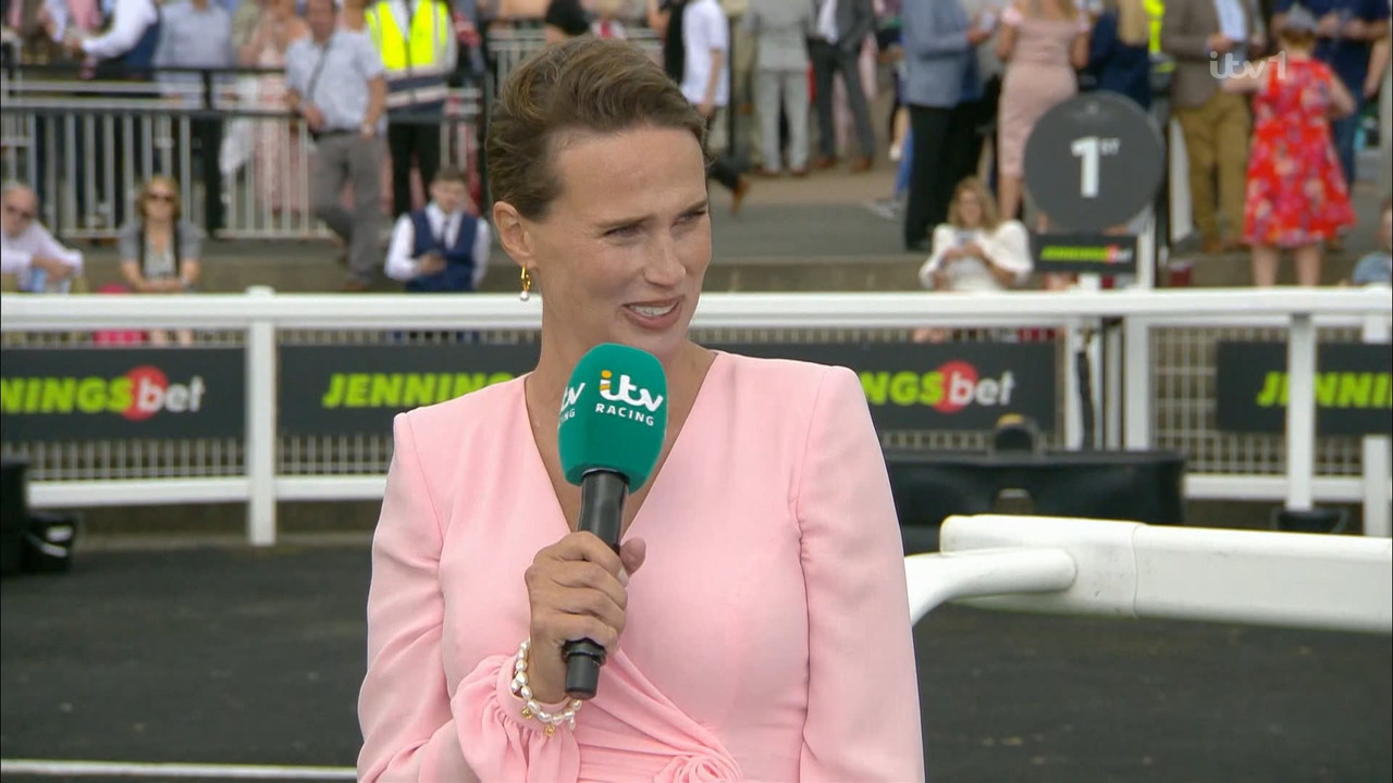 ITV Racing Live from Newcastle_20230701_11551430.ts_snapshot_01.52.52.742