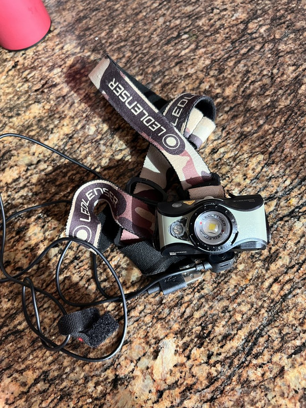 D5BB791B-D541-4BA8-805C-902C4227AF9B