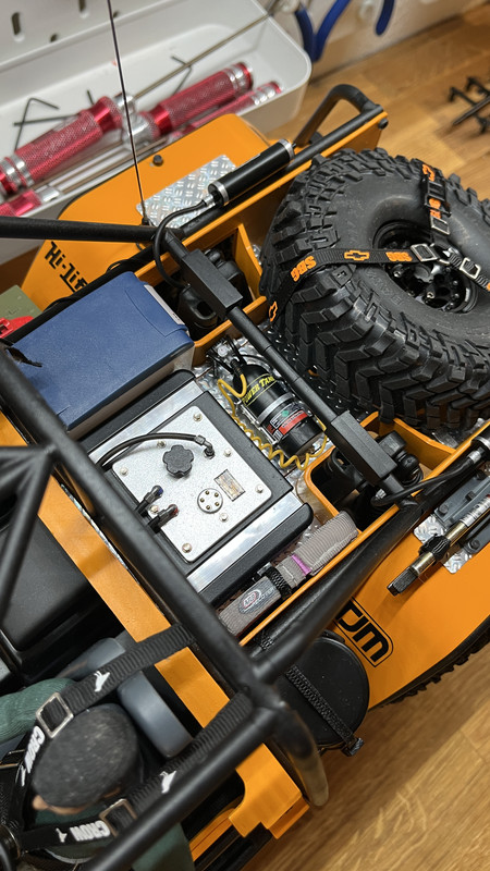 8B60CD16-CB92-4C20-9AD1-E690058B36A4