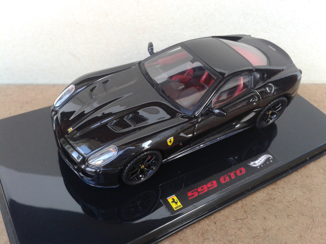 2010 Ferrari 599 GTO (Hot Wheels Elite) (1)