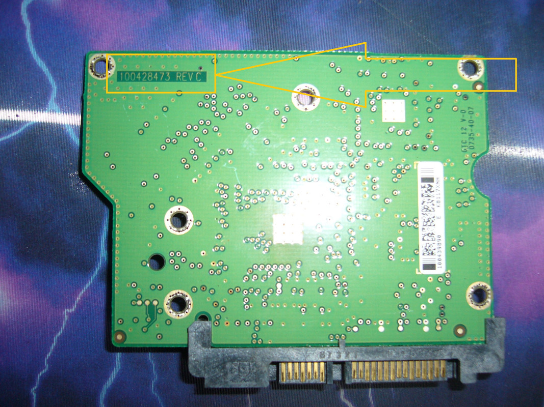 PCB 102024 100428473 REV C SEAGATE ST380815AS 9CY131-020 FW 3.CHF