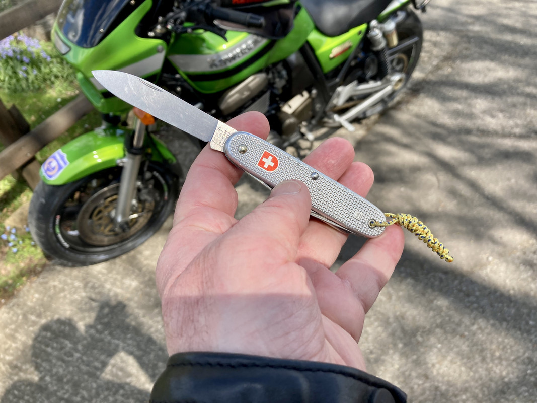 47FF1B21-CEE6-426D-8E45-F594E418FF2E