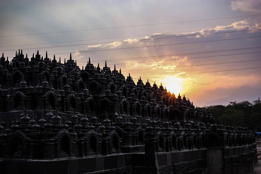 Replika Candi Borobudur