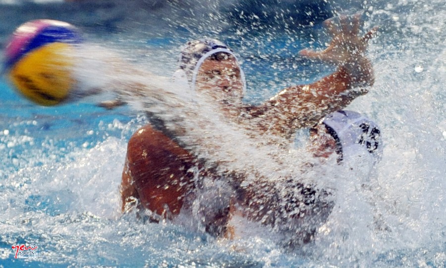 ΜΕ ΥΔΡΑΪΚΟ Ο ΝΟΧ 