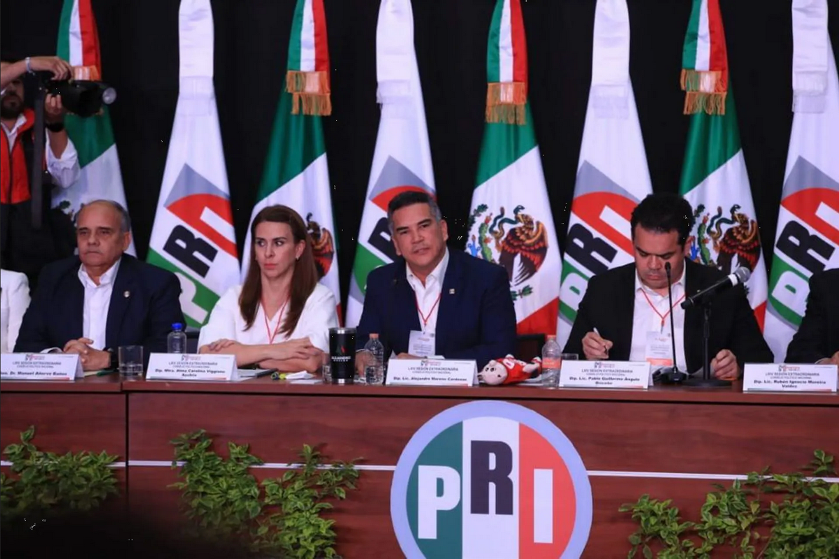 Chocan con dirigencia nacional y el PRI se queda sin legisladores locales en 4 estados