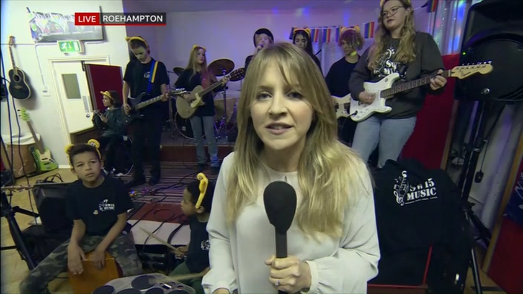 BBC London News_20221118_18301900.ts_snapshot_24.56.626