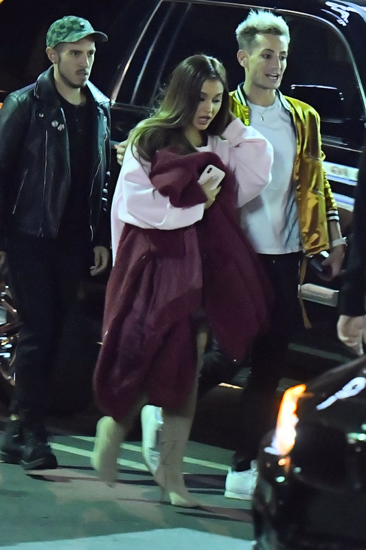 A23DB922-EDCB-48E9-920F-6BABF4FE40C6