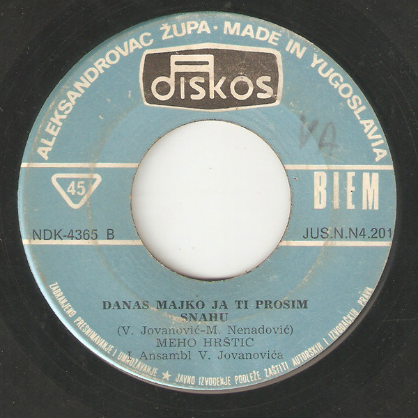 R-8923626-1561083855-4280