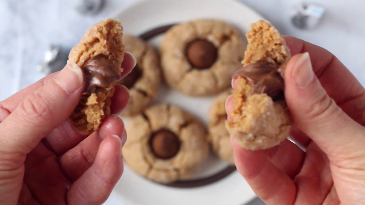 Peanut Butter Blossom Cookies Recipe
