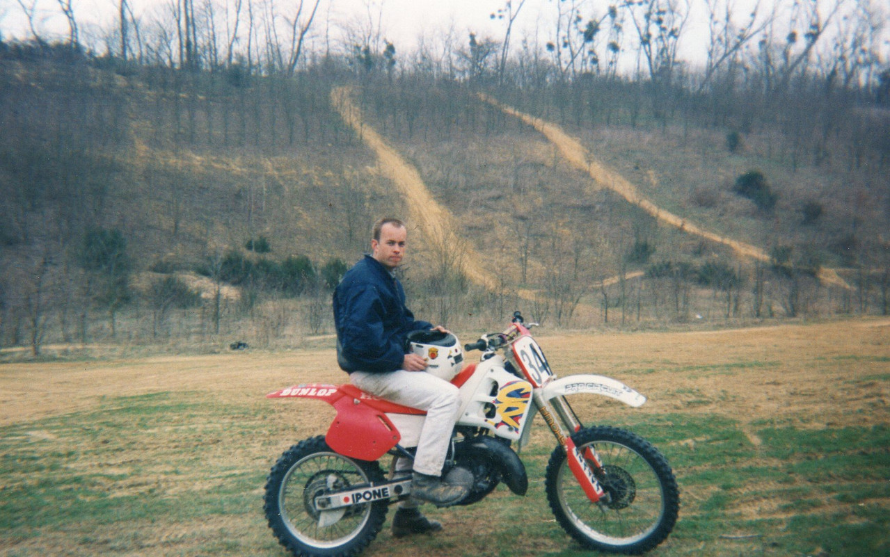 img037