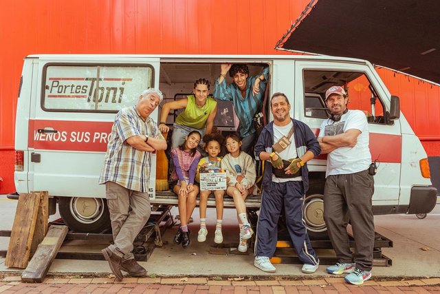 “LA FAMILIA BENETÓN” SIGUE LLENANDO LOS CINES EN SU TERCER FIN DE SEMANA EN LA CARTELERA