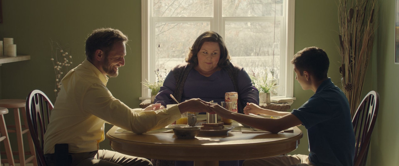 Breakthrough (2019) + Extras (1080p BluRay x265 HEVC 10bit EAC3 5.1 English + Spanish + Portuguese + Hindi SAMPA) [QxR]