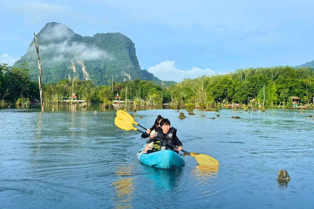 Horse & Kayak Activity