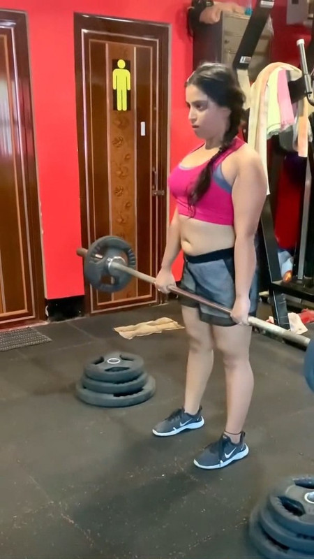 Sexy Desi Girl Big Deep navel in workout dress.divx_snapshot_00.47.874