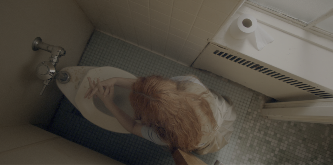 Darlin' (2019) [BluRay Rip 2160p HEVC 10bit-HDR ITA-ENG DTS-AC3-SUBS] [M@HD].mkv_snapshot_00.53.22.4