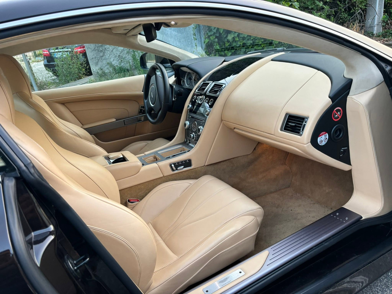 [Image: Aston-Martin-Virage-JDM-9.jpg]
