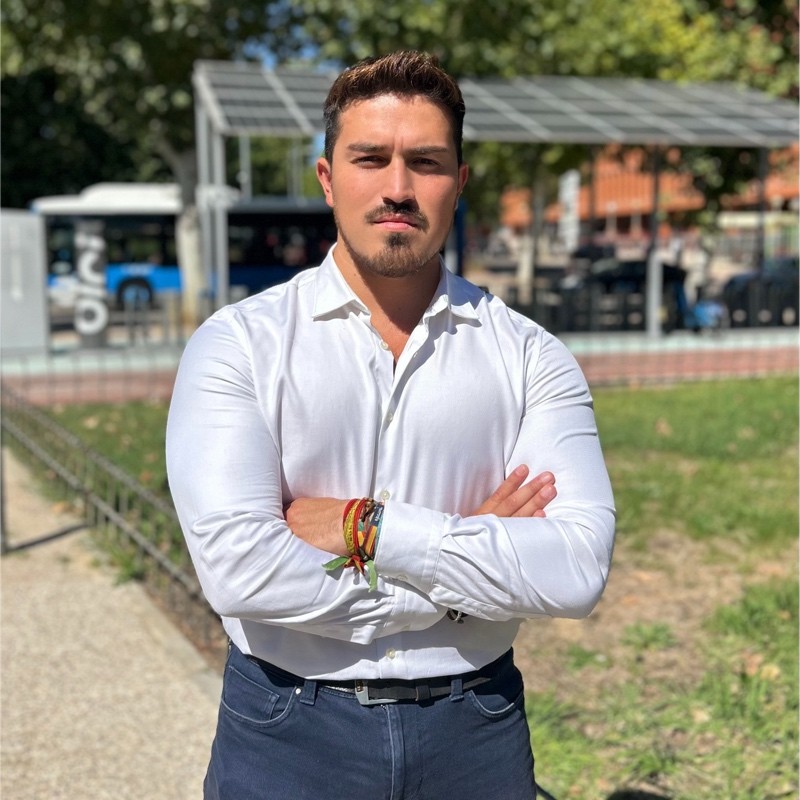 Erick Alejandro, Jefe de Ventas de Fotovoltaica en GreenSunRise Energy