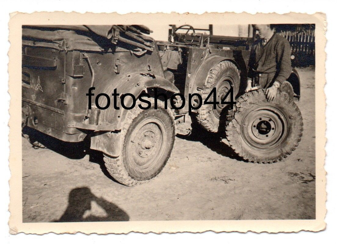 WH PKW Kübelwagen Einschusslöcher Russland