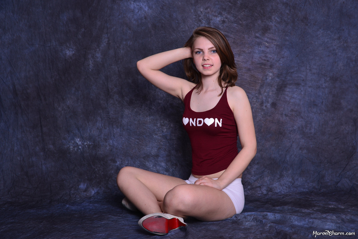 MarvelCharm_Rebecca-First-Time-Topless-060