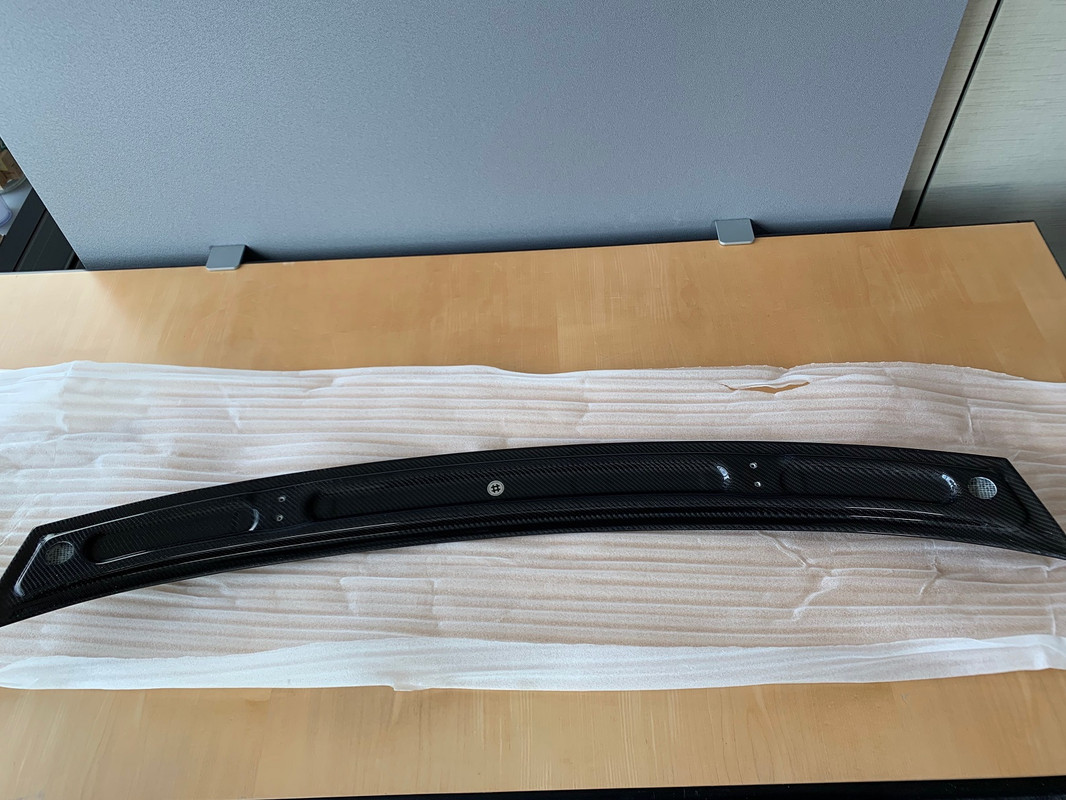 carbon_fieber_spoiler_04