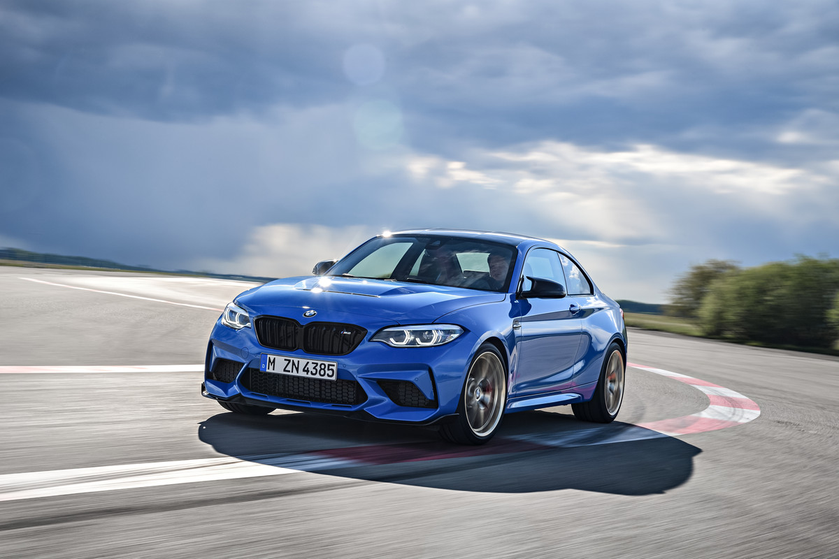 P90374198_highRes_the-all-new-bmw-m2-c