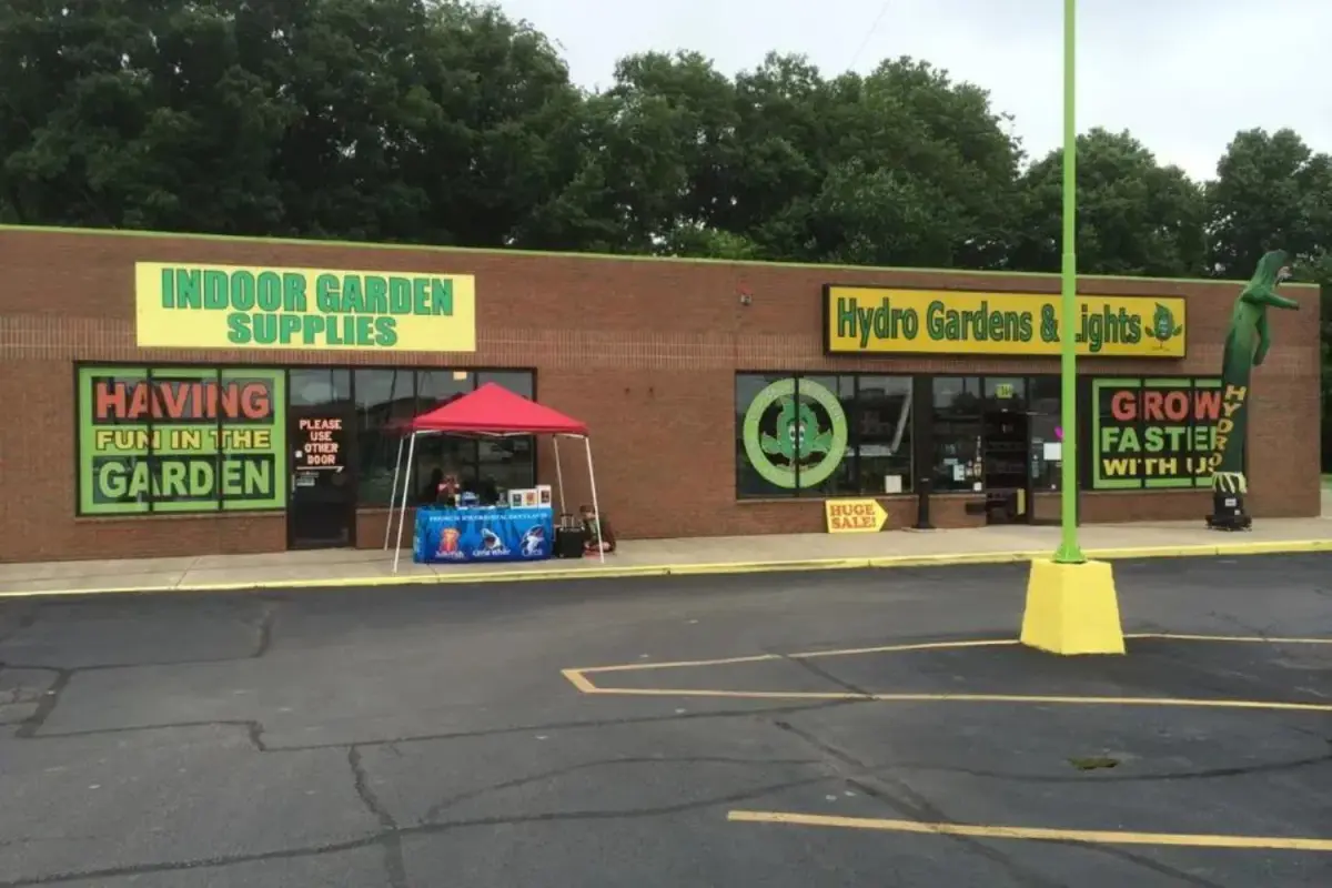 Hydro Gardens & Lights Storefront