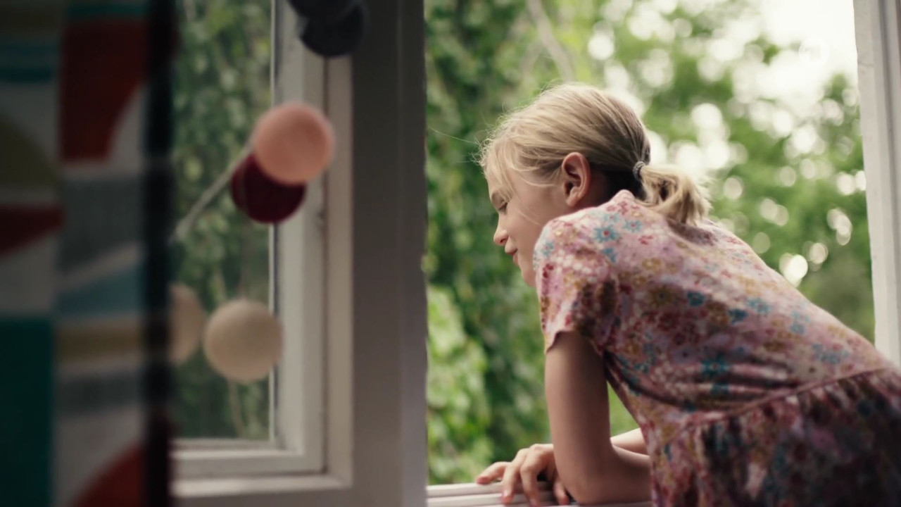 Einfach Nina (2022)_00_13_53_00_55