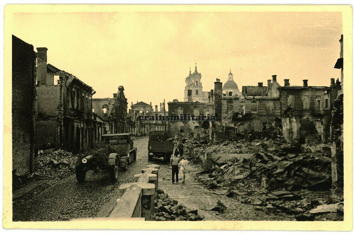 Foto Halbkette orthodoxe Kirche in zerstörtes WITEBSK Weissrussland 1941