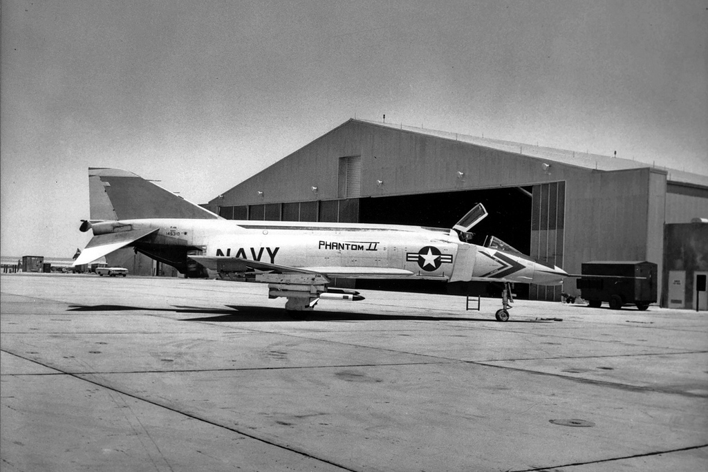 F4H-1F Phantom II # 145310-09