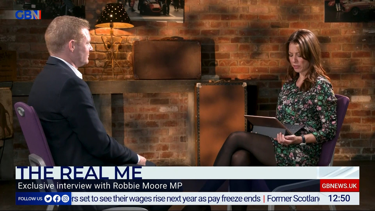 10.26 - 12.00.00 - The Briefing With Gloria De Piero. Your must-watch....mts_snapshot_51.17.611