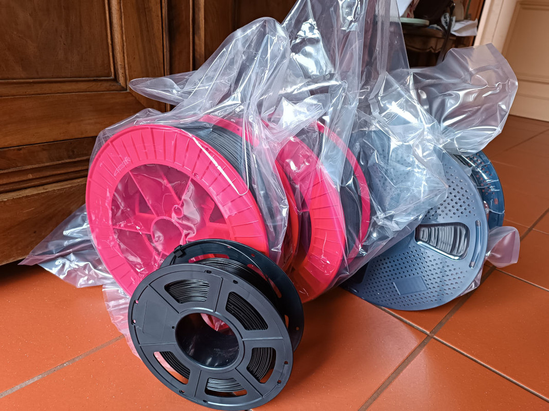 1747313724538-C1s.jpg