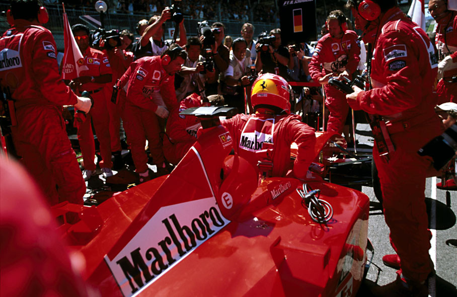 Temporada 2001 de Fórmula 1 016-196