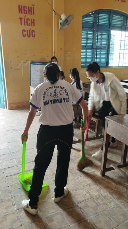 Hoạt động 8