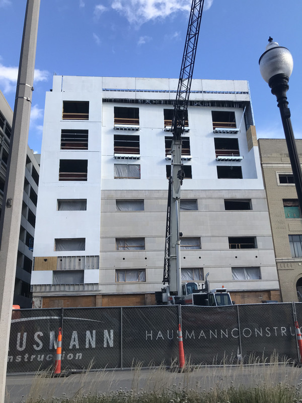 6C818EC7-3465-420E-941A-85EB1B74B889