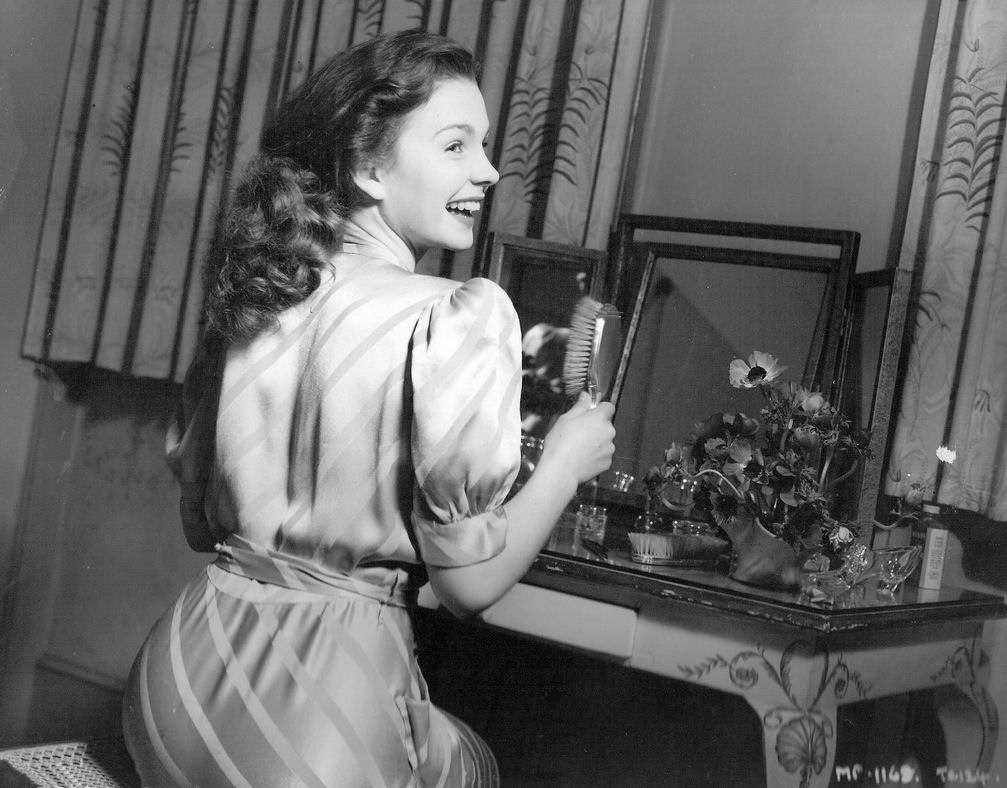 jean_simmons_ma83