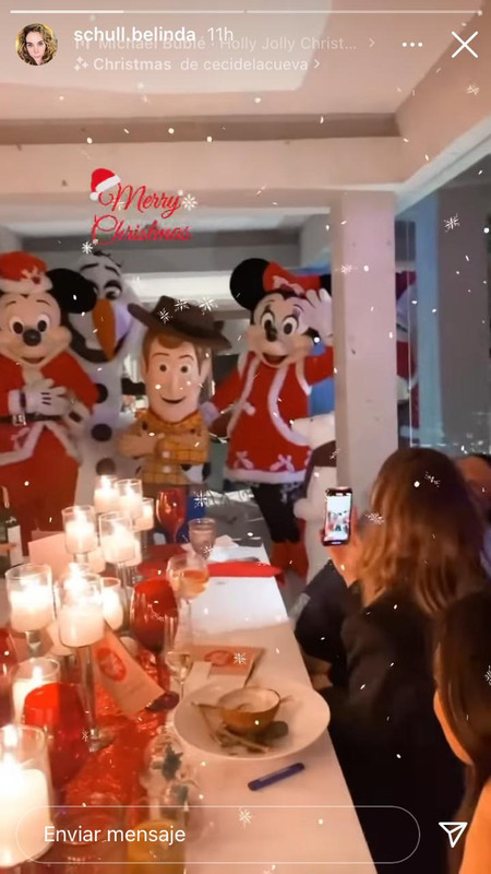 Belinda y Christian Nodal presumen lujosa cena de Navidad