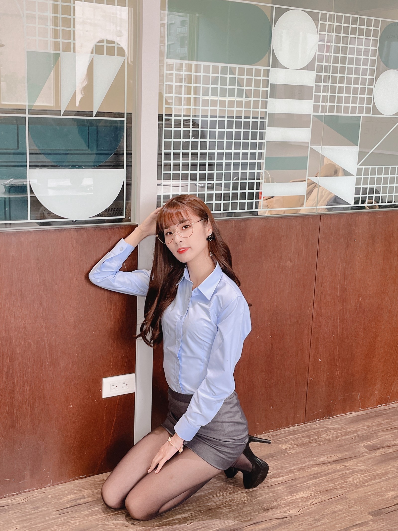 泥泥汝 OL 女郎 B 主题 写真＋视频合集｜高人气职业风作品（350P｜12V｜840MB）插图6