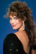 Catherine-Bach-mb52