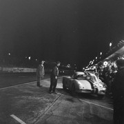 24 HEURES DU MANS YEAR BY YEAR PART ONE 1923-1969 - Page 49 60lm02-Chevrolet-Corvette-Richard-Thompson-Fred-Windridge-13