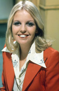 sally-thomsett-a10