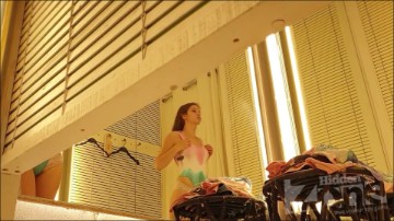 [Image: Voyeur23275092152.jpg]