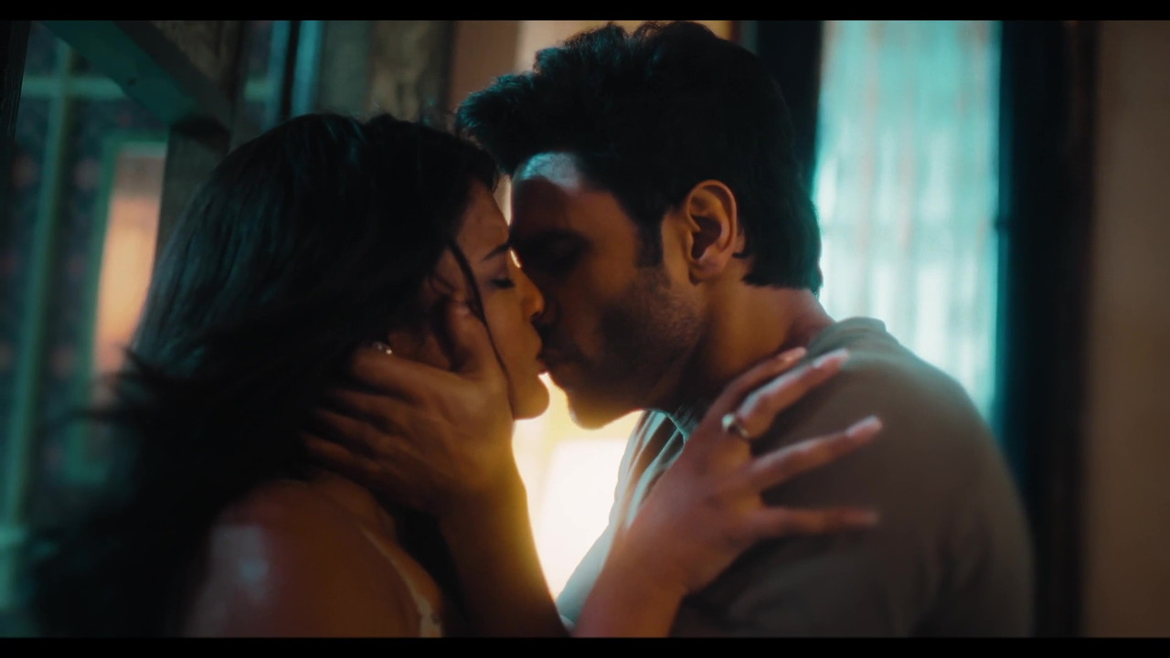 vlcsnap-2025-04-16-23h19m44s479