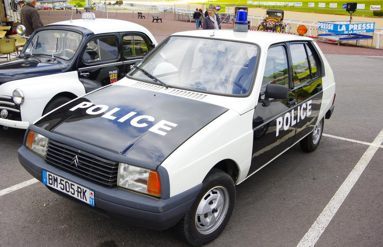 Police 4