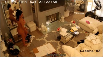 [Image: Voyeur52525103821.jpg]