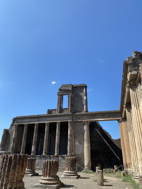 De Sorrento a Pompeya. De Pompeya a Nápoles y de Nápoles a Barcelona - Nápoles y algo más y algo menos. Agosto 2022 (13)