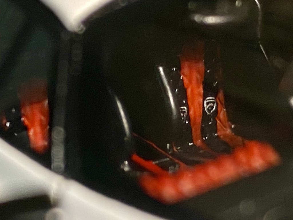 90FC4CD0-C19C-4B93-A609-9E023A8309A0