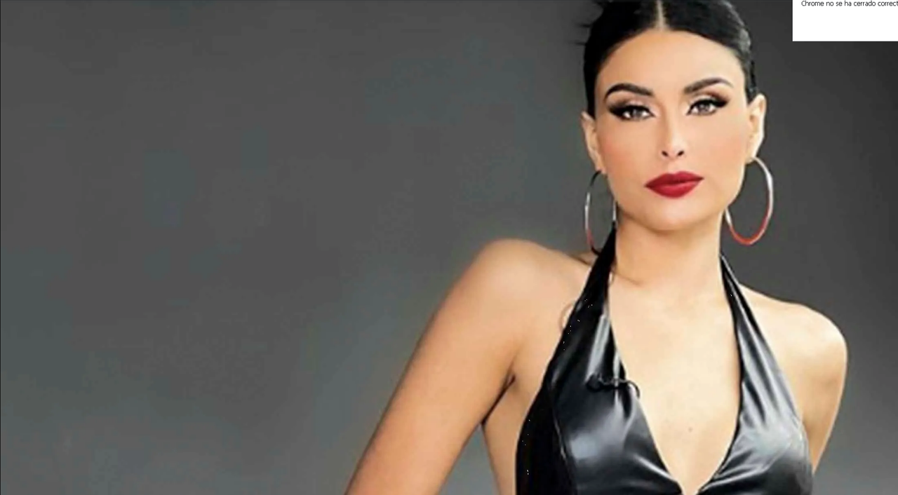 Kristal Silva con lujoso atuendo, presume su elegancia