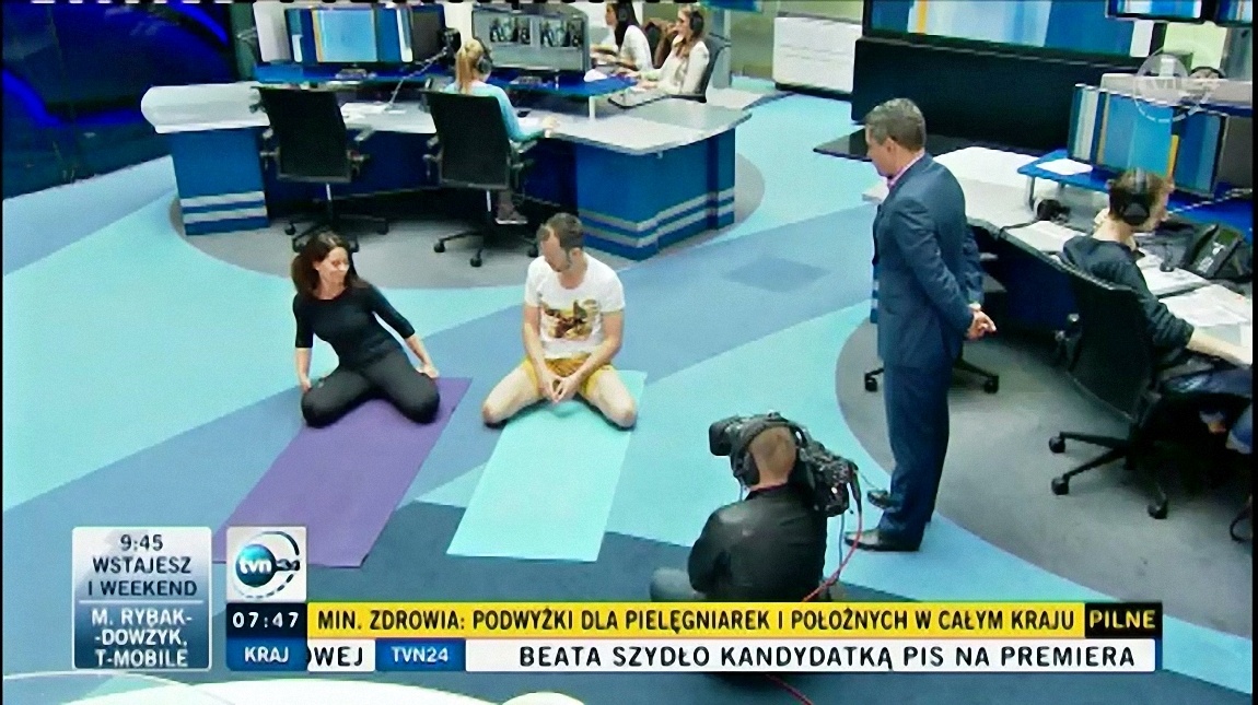 Domowa joga Zobacz ćwiczenia w studiu TVN24.mp4_