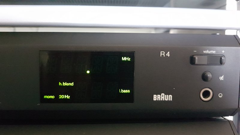 Anzeige am R4 am Beginn_( 20220204_144733)